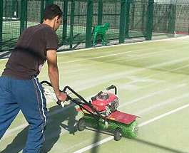 Preventive maintenance work on a Padel Court